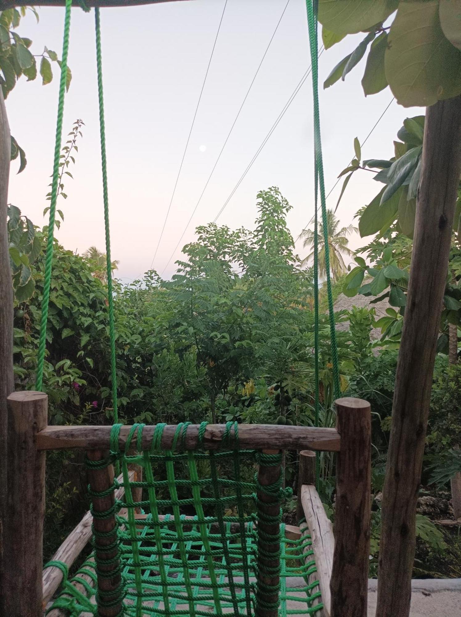 Mamarasta Bed & Breakfast Bwejuu Ngoại thất bức ảnh